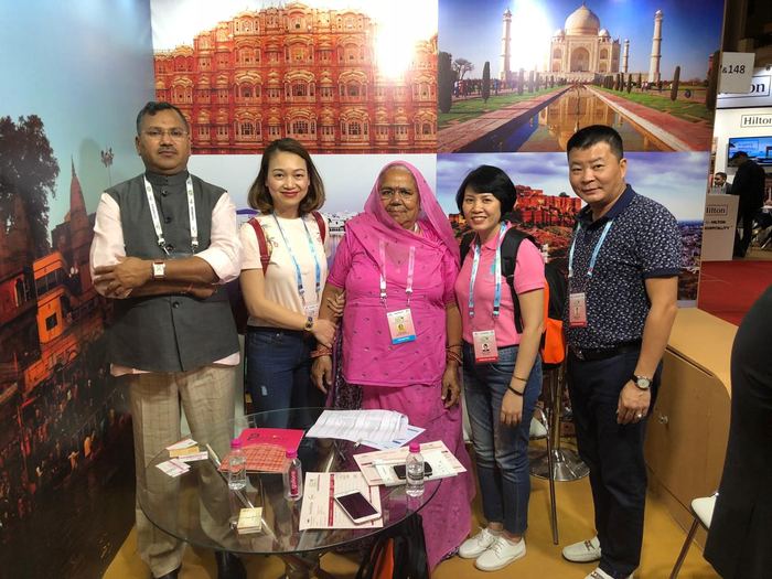 India Karni a una fiera internazionale del turismo