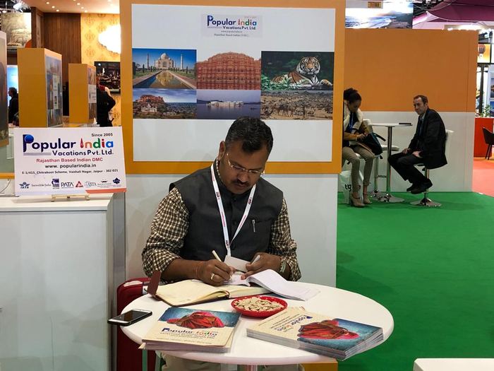 India Karni a una fiera internazionale del turismo