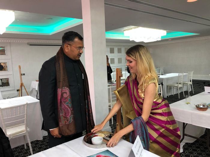 India Karni a una fiera internazionale del turismo